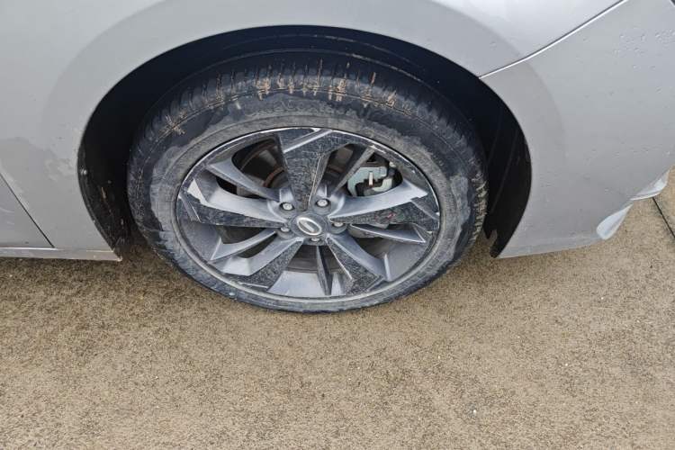 Used GAC Trumpchi GA6 2019 270T Automatic Luxury Edition Right Front Wheel Hub