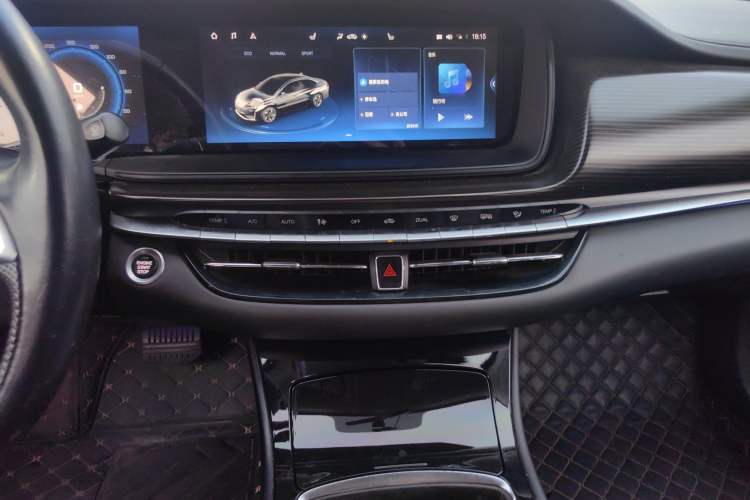 Used GAC Trumpchi GA6 2019 270T Automatic Luxury Edition Audio And AC Panel