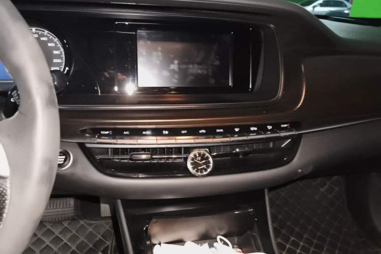 Used GAC Trumpchi GA6 2019 270T Automatic Luxury Edition Audio And AC Panel