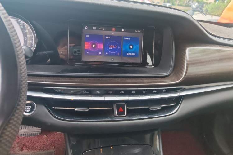 Used GAC Trumpchi GA6 2019 270T Automatic Elite Edition Audio And AC Panel