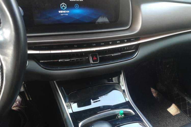 Used GAC Trumpchi GA6 2019 270T Automatic Prestige Edition Audio And AC Panel