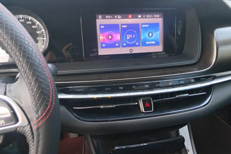 Used GAC Trumpchi GA6 2019 270T Automatic Luxury Edition Audio And AC Panel