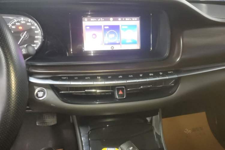 Used GAC Trumpchi GA6 2019 270T Automatic Luxury Edition Audio And AC Panel