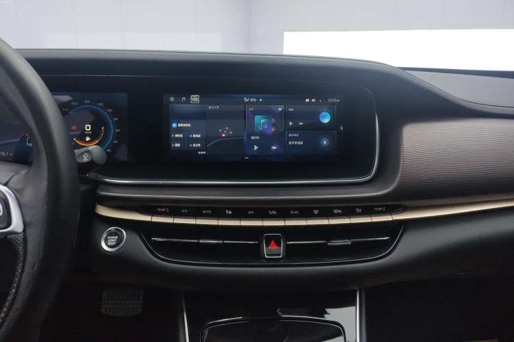 Used GAC Trumpchi GA6 2019 270T Automatic Prestige Edition Audio And AC Panel