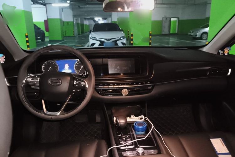 Used GAC Trumpchi GA6 2019 270T Automatic Luxury Edition Center Console