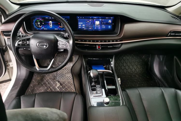 Used GAC Trumpchi GA6 2019 270T Automatic Supreme Edition Center Console