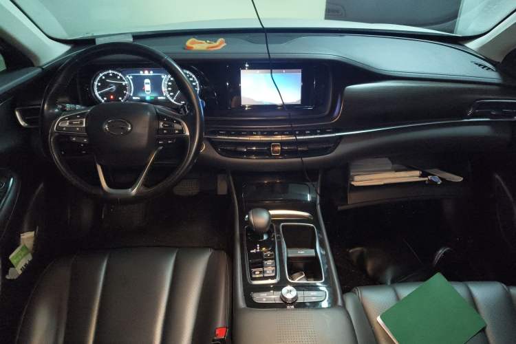 Used GAC Trumpchi GA6 2019 270T Automatic Luxury Edition Center Console