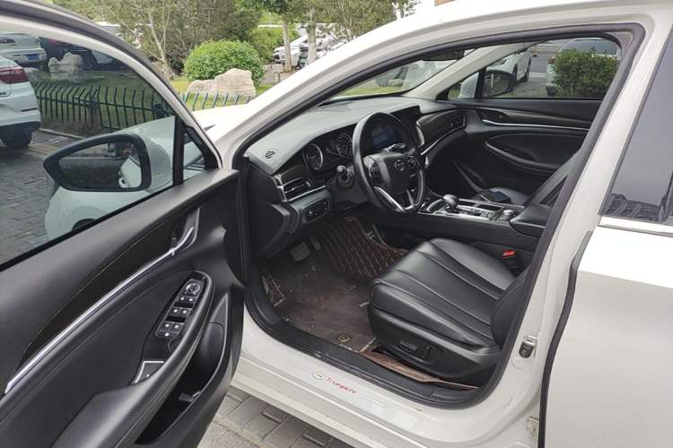 Used GAC Trumpchi GA6 2019 270T Automatic Luxury Edition Driver Seat