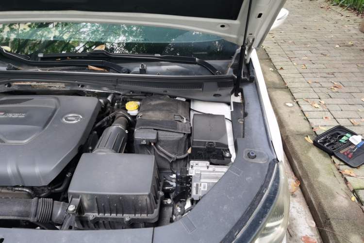 Used GAC Trumpchi GA6 2019 270T Automatic Supreme Edition Engine Bay Left