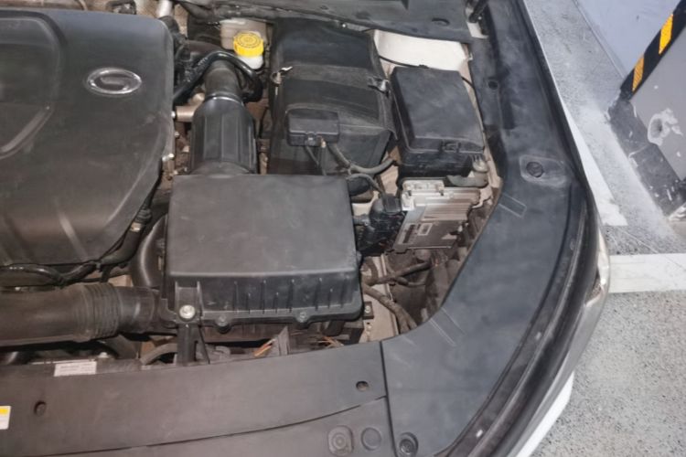 Used GAC Trumpchi GA6 2019 270T Automatic Prestige Edition Engine Bay Left