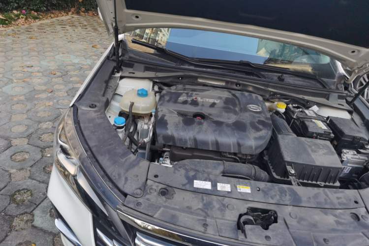 Used GAC Trumpchi GA6 2019 270T Automatic Elite Edition Engine Bay Right