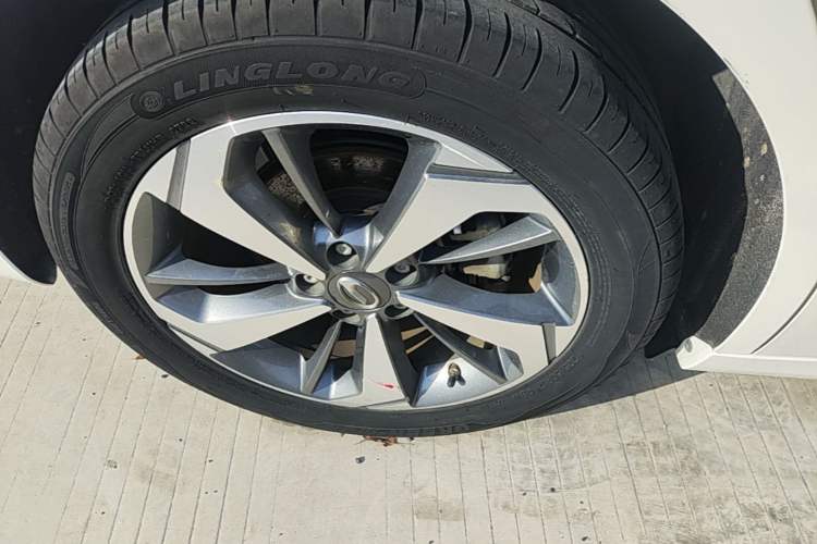 Used GAC Trumpchi GA6 2019 270T Automatic Luxury Edition Exterior 3