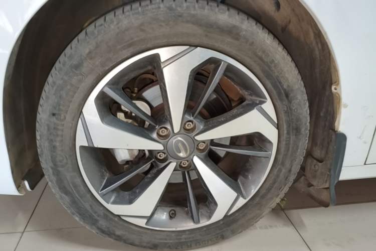 Used GAC Trumpchi GA6 2019 270T Automatic Luxury Edition Exterior 4