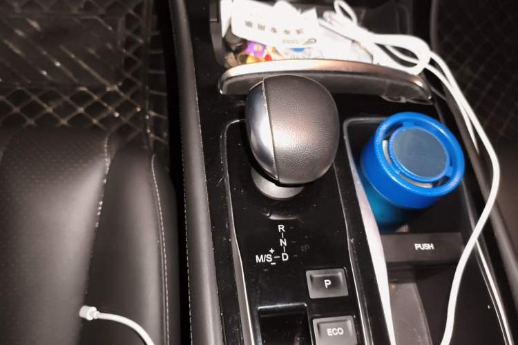 Used GAC Trumpchi GA6 2019 270T Automatic Luxury Edition Gear Lever