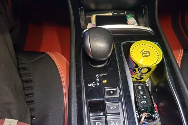 Used GAC Trumpchi GA6 2019 270T Automatic Smart Edition Gear Lever