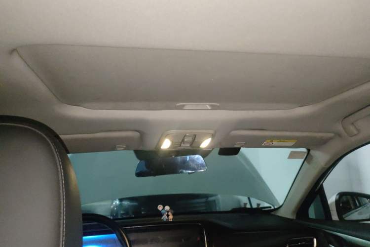 Used GAC Trumpchi GA6 2019 270T Automatic Luxury Edition Headliner