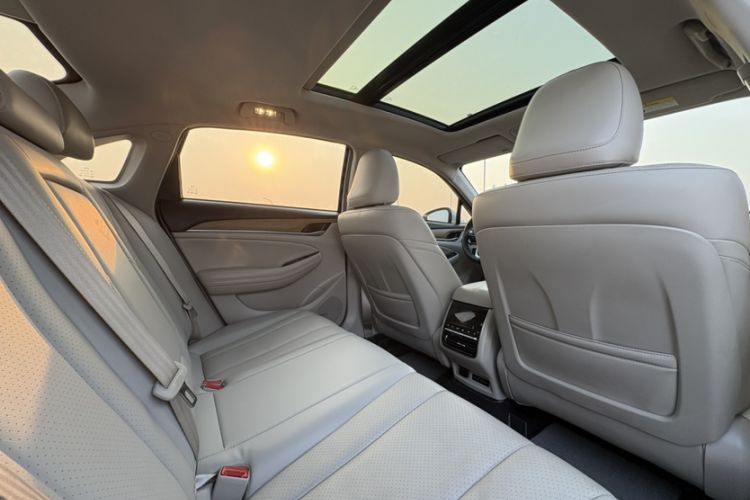 Used GAC Trumpchi GA6 2019 270T Automatic Supreme Edition Interior 3