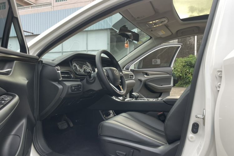 Used GAC Trumpchi GA6 2019 270T Automatic Luxury Edition Interior 3