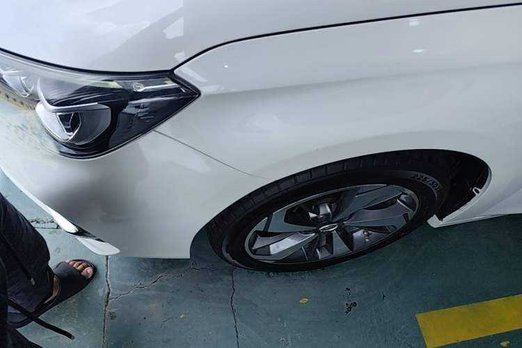 Used GAC Trumpchi GA6 2019 270T Automatic Prestige Edition Left Front Wheel Hub