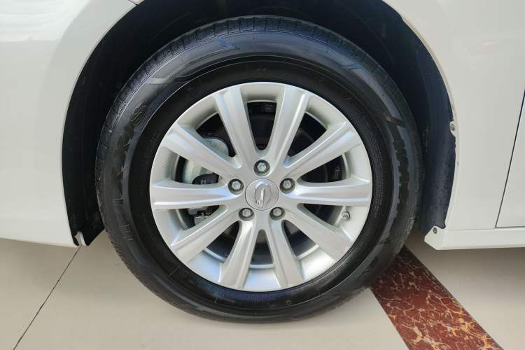 Used GAC Trumpchi GA6 2019 270T Automatic Elite Edition Left Front Wheel Hub