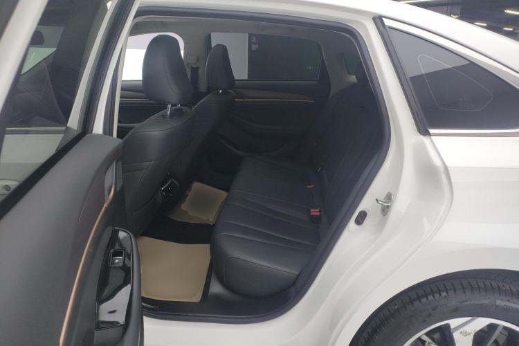 Used GAC Trumpchi GA6 2019 270T Automatic Prestige Edition Left Rear Seat