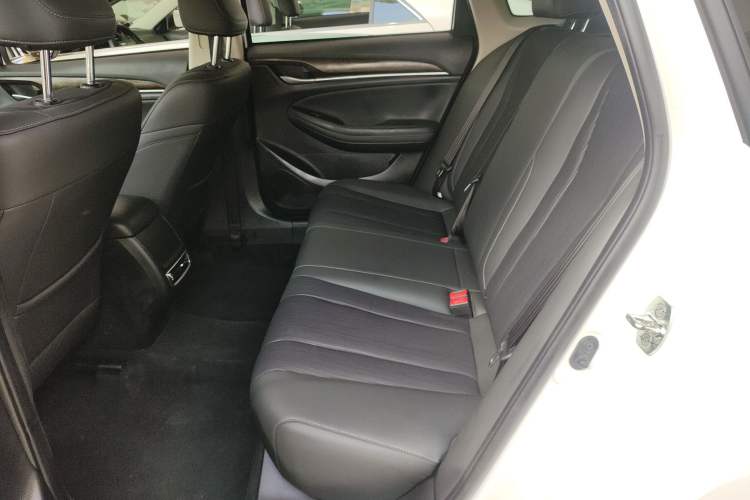 Used GAC Trumpchi GA6 2019 270T Automatic Elite Edition Left Rear Seat