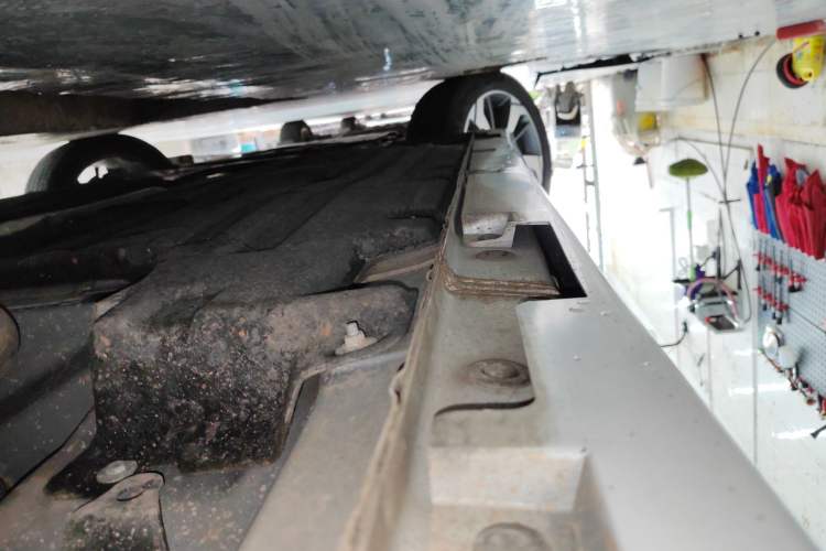 Used GAC Trumpchi GA6 2019 270T Automatic Prestige Edition Left Side Sill