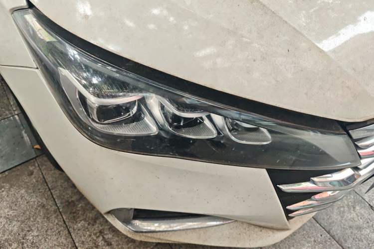 Used GAC Trumpchi GA6 2019 270T Automatic Luxury Edition Right Front Headlight