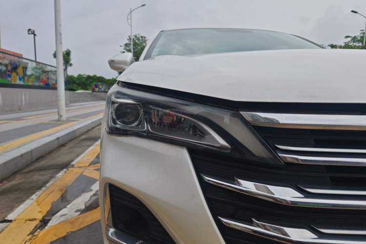 Used GAC Trumpchi GA6 2019 270T Automatic Elite Edition Right Front Headlight