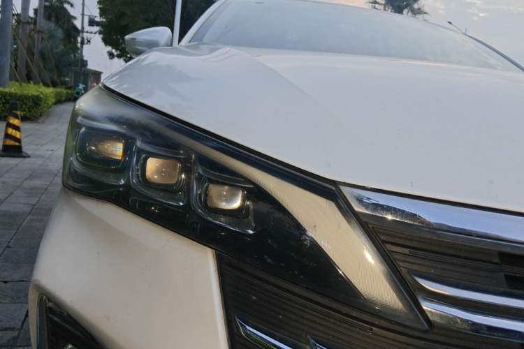 Used GAC Trumpchi GA6 2019 270T Automatic Luxury Edition Right Front Headlight