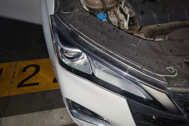 Used GAC Trumpchi GA6 2019 270T Automatic Smart Edition Right Front Headlight
