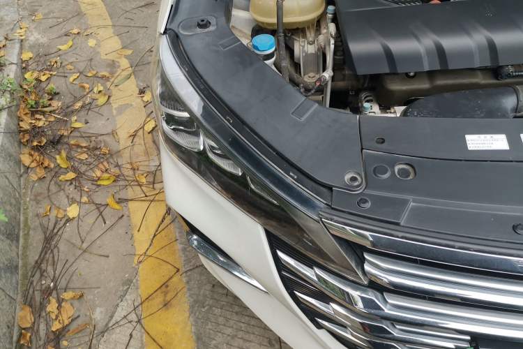 Used GAC Trumpchi GA6 2019 270T Automatic Prestige Edition Right Front Headlight