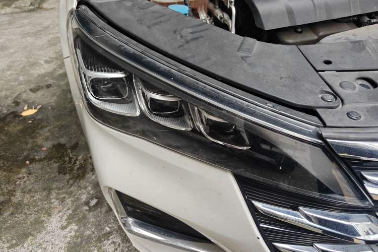 Used GAC Trumpchi GA6 2019 270T Automatic Luxury Edition Right Front Headlight