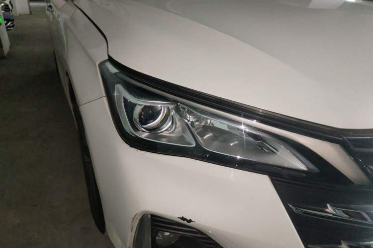 Used GAC Trumpchi GA6 2019 270T Automatic Luxury Edition Right Front Headlight