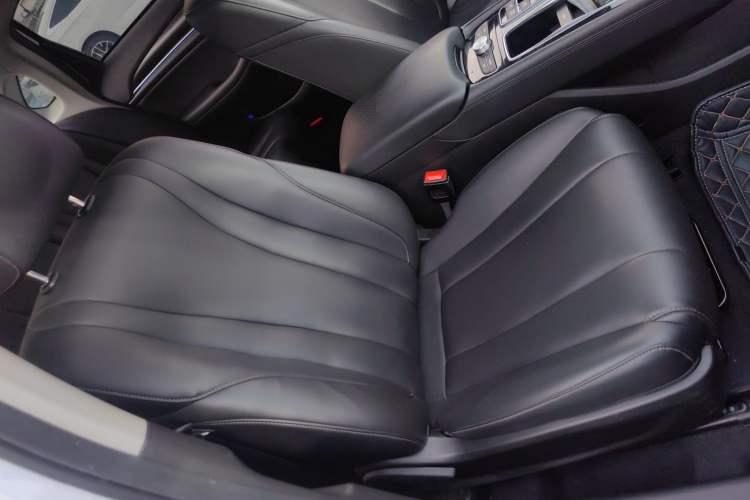 Used GAC Trumpchi GA6 2019 270T Automatic Luxury Edition Right Front Seat