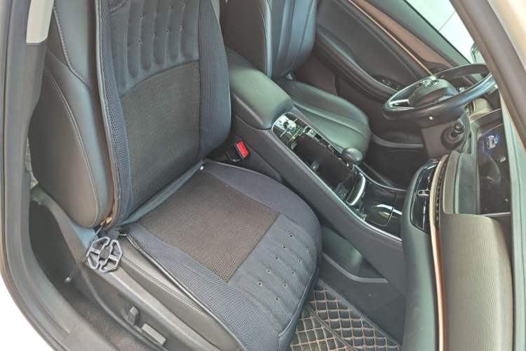 Used GAC Trumpchi GA6 2019 270T Automatic Prestige Edition Right Front Seat