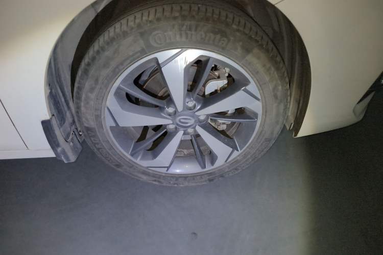 Used GAC Trumpchi GA6 2019 270T Automatic Prestige Edition Right Front Wheel Hub