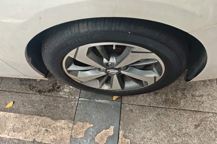 Used GAC Trumpchi GA6 2019 270T Automatic Luxury Edition Right Front Wheel Hub