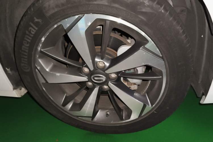 Used GAC Trumpchi GA6 2019 270T Automatic Luxury Edition Right Front Wheel Hub