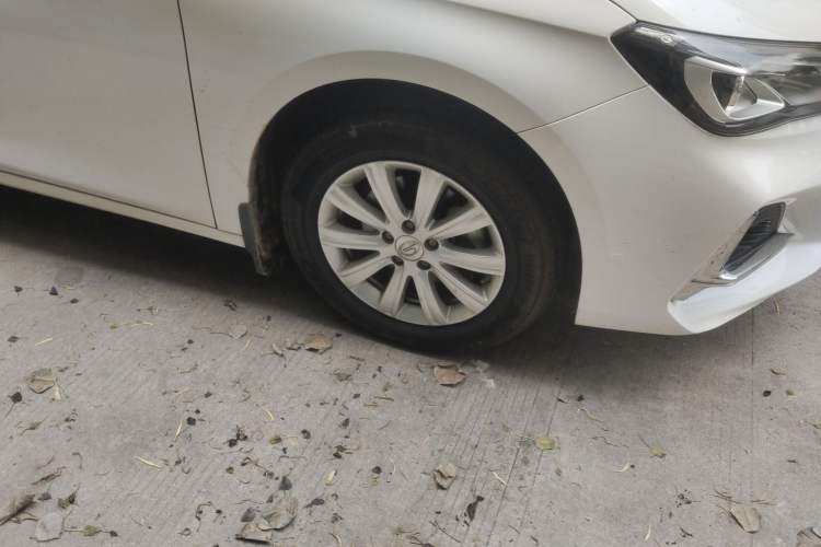 Used GAC Trumpchi GA6 2019 270T Automatic Elite Edition Right Front Wheel Hub