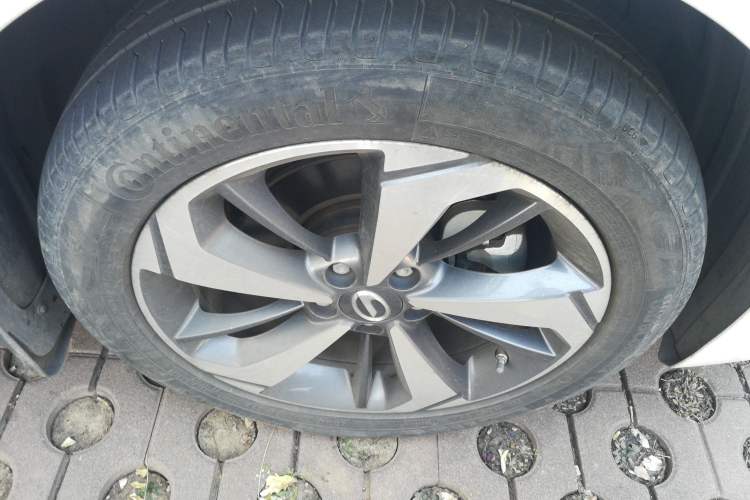 Used GAC Trumpchi GA6 2019 270T Automatic Prestige Edition Right Front Wheel Hub
