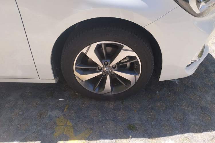 Used GAC Trumpchi GA6 2019 270T Automatic Luxury Edition Right Front Wheel Hub