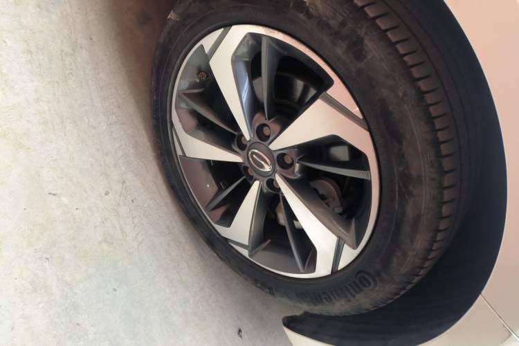 Used GAC Trumpchi GA6 2019 270T Automatic Prestige Edition Right Front Wheel Hub