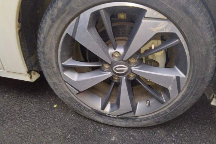 Used GAC Trumpchi GA6 2019 270T Automatic Luxury Edition Right Front Wheel Hub