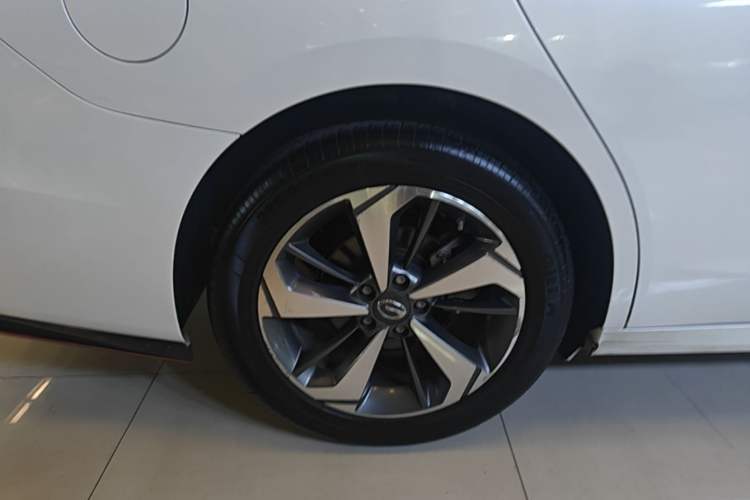 Used GAC Trumpchi GA6 2019 270T Automatic Luxury Edition Right Rear Wheel Hub