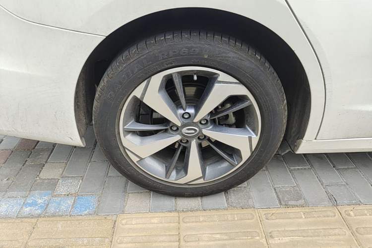 Used GAC Trumpchi GA6 2019 270T Automatic Luxury Edition Right Rear Wheel Hub