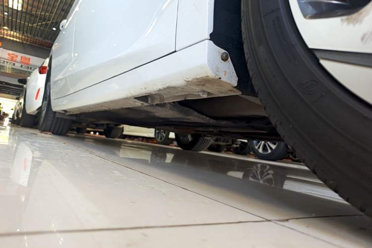 Used GAC Trumpchi GA6 2019 270T Automatic Prestige Edition Right Side Sill