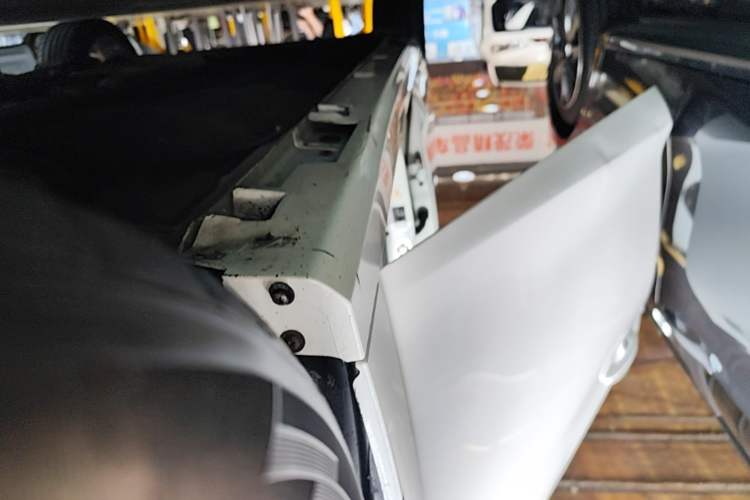 Used GAC Trumpchi GA6 2019 270T Automatic Prestige Edition Right Side Sill