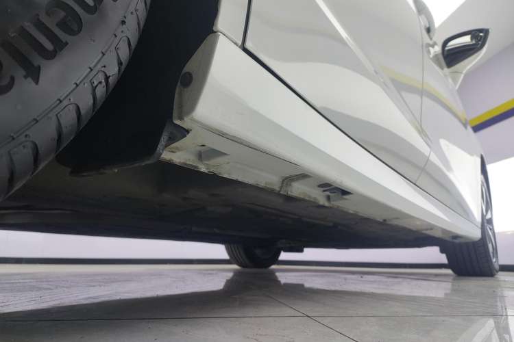 Used GAC Trumpchi GA6 2019 270T Automatic Prestige Edition Right Side Sill