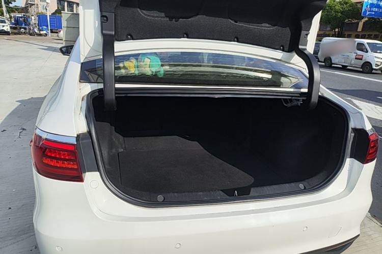 Used GAC Trumpchi GA6 2019 270T Automatic Luxury Edition Trunk